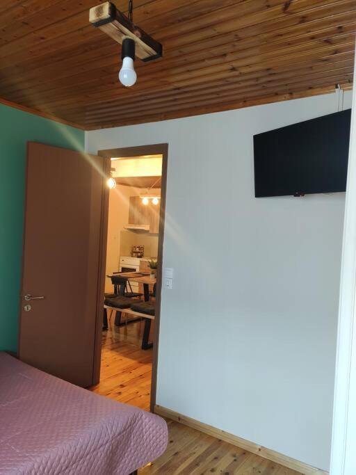 Politis' Wooden House Apartment Vasiliki  Exterior photo